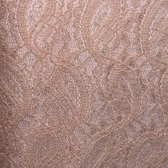 Elle Mode Pink lace cold shoulder NWT top - Picture 8 of 16